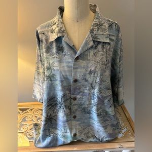 Tommy Bahama Silk Short Sleeve Button Down Shirt.